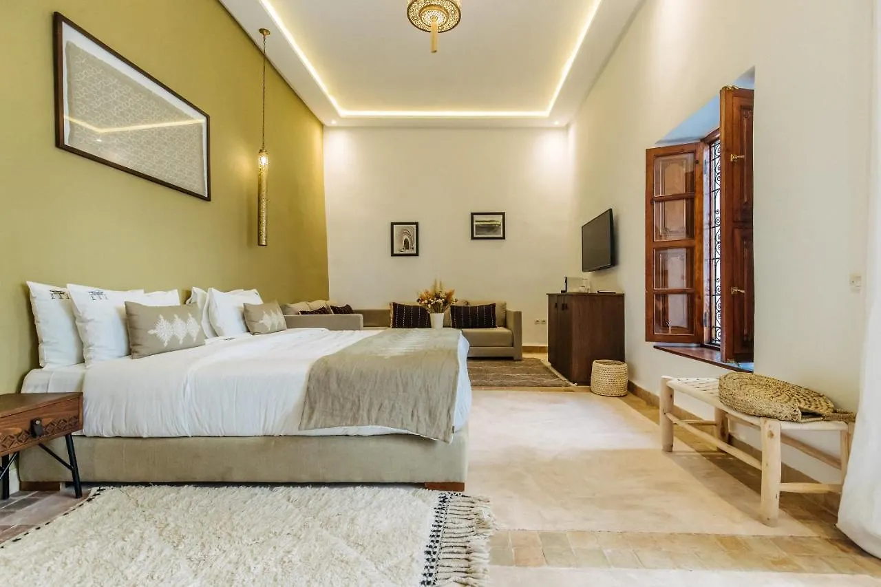 Riad Nayanour Μαρακές Πανσιόν